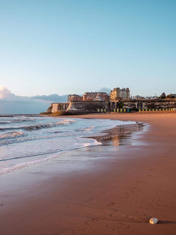 The Sea Lounge Accomodation Broadstairs Exterior photo